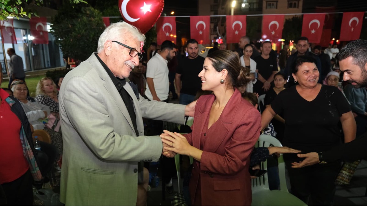 Cumhuriyet coşkusu Atatürk Kent Meydanında yaşandı