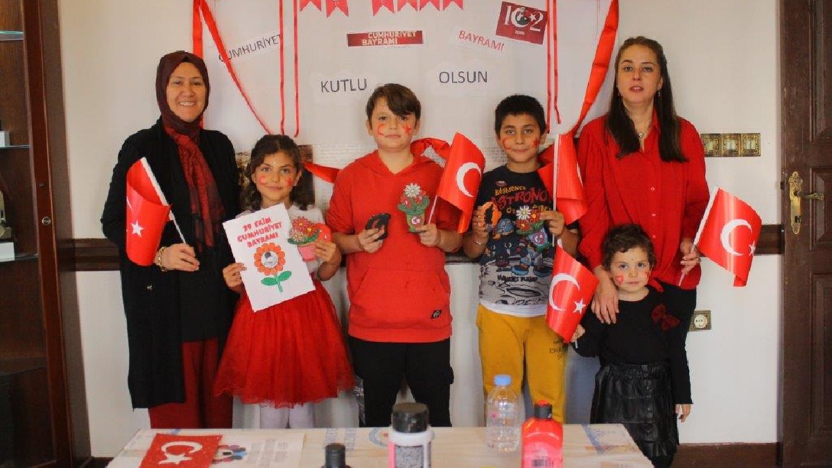 Belediye müzelerinde Cumhuriyet coşkusu yaşandı