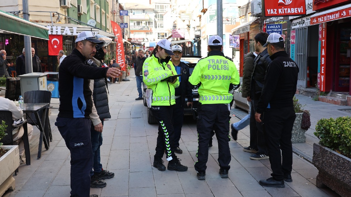Kırıkkale’de kaldırım ve yol işgaline polis ve zabıtadan ceza