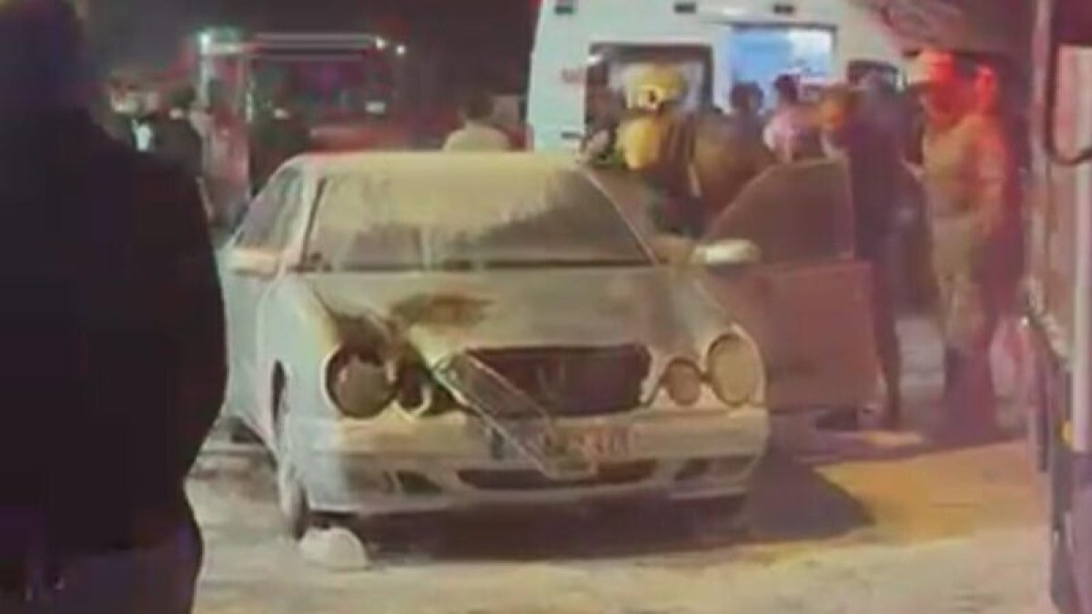 Karısını tartıştığına pişman etti! İzmir'de korku dolu anlar: Otomobilini ateşe verdi, ağır yaralandı