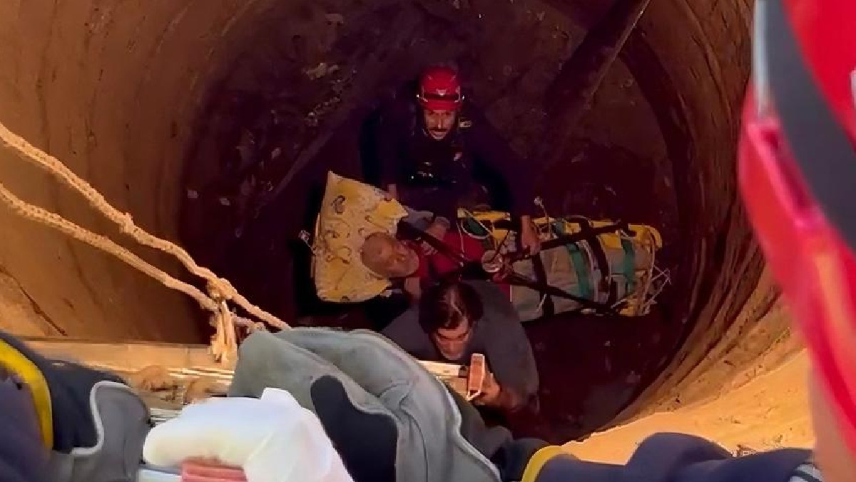 12 metrelik kuyudan itfaiyenin müdahalesiyle kurtarıldı