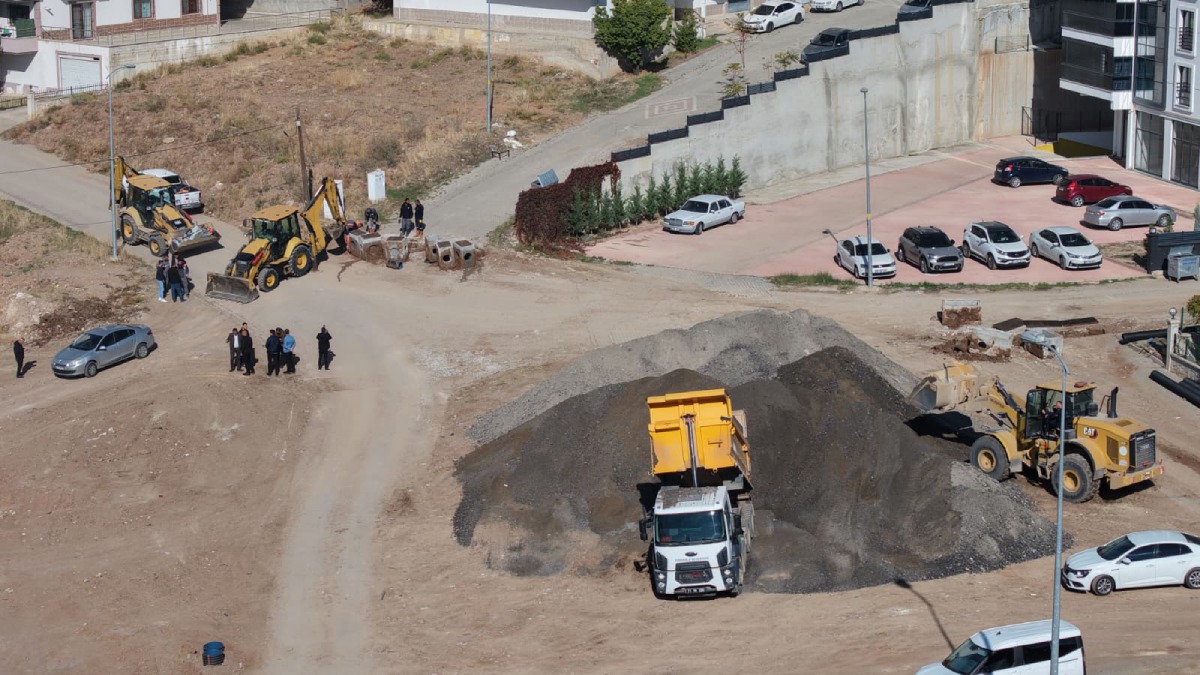 Çalılıöz Mahallesi’nde yıllardır beklenen alt yapı sorunu çözüldü