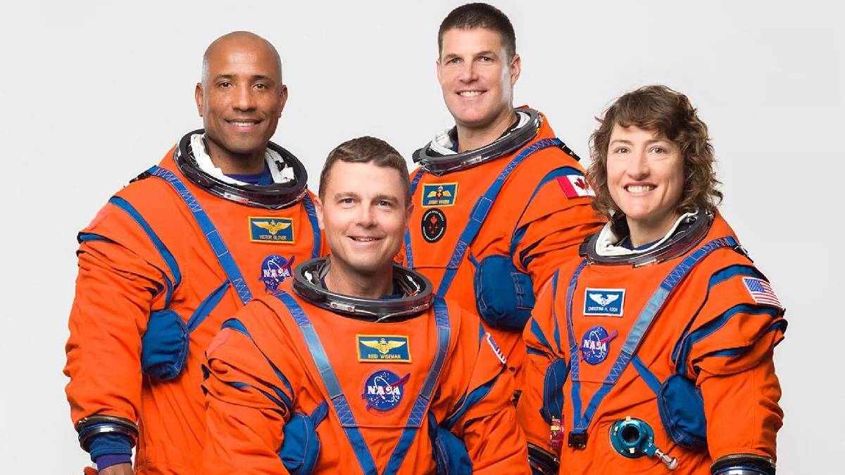 Ay’a yolculuk beklemede: Astronotların maaşı ödenmiyor