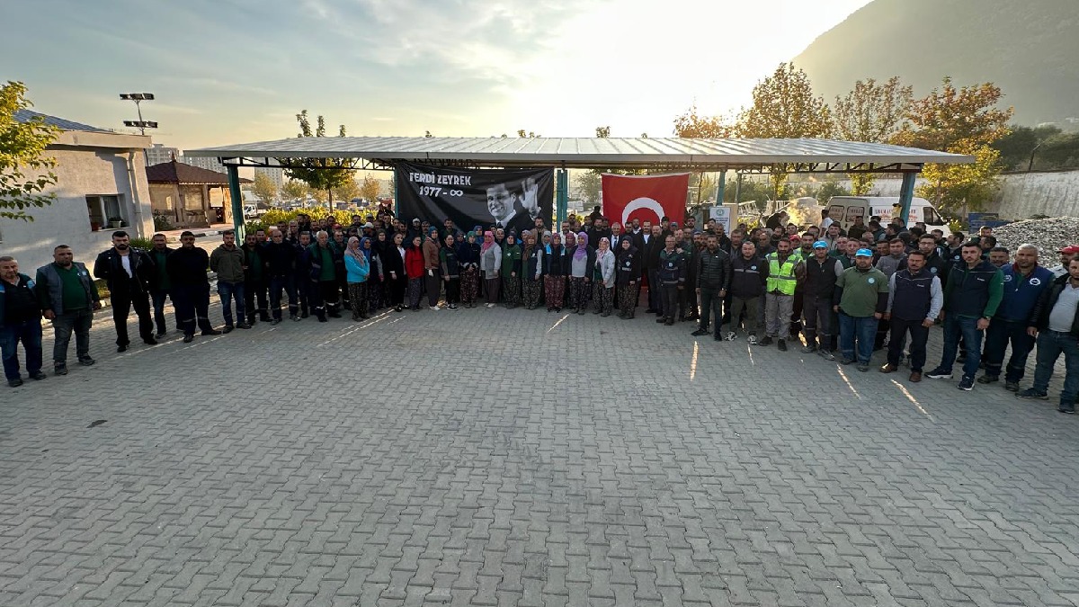 Büyükşehir, vefat eden çalışanlarını andı