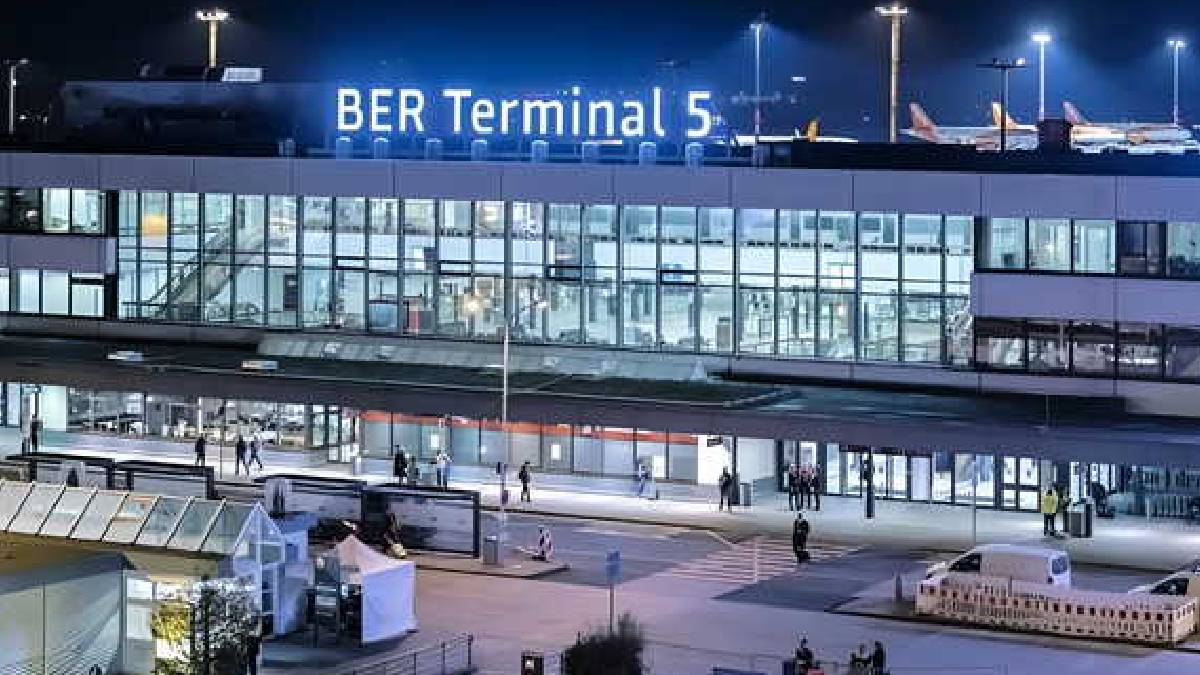 Berlin'de İHA alarmı: Tüm uçuşlar askıya alındı