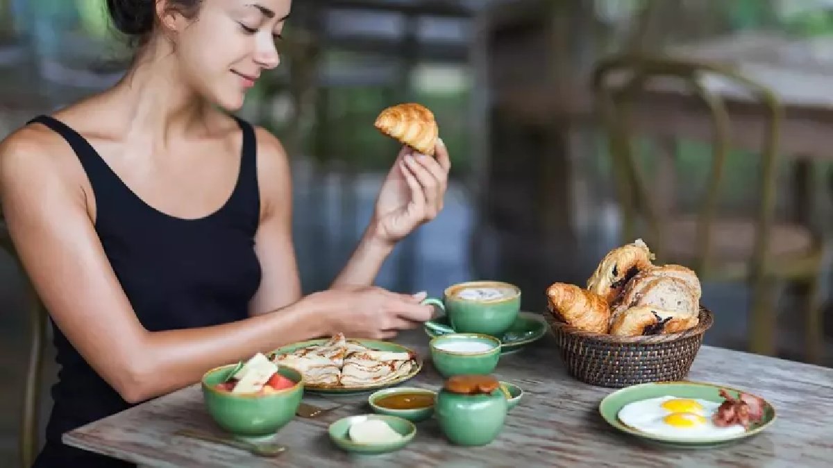 Kahvaltı saatinize dikkat! Bu saatte kahvaltı yapanlar hayatlarından çalıyor