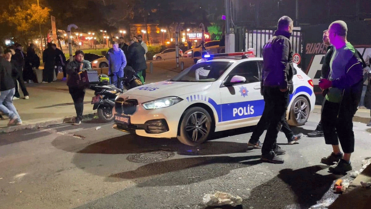 Bir kişi yaralandı: Beşiktaş - Fenerbahçe derbi öncesi silahlı kavga