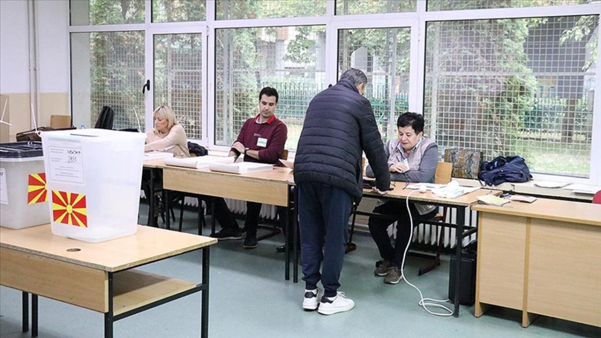 Kuzey Makedonya’da yerel seçimin ikinci turu başladı