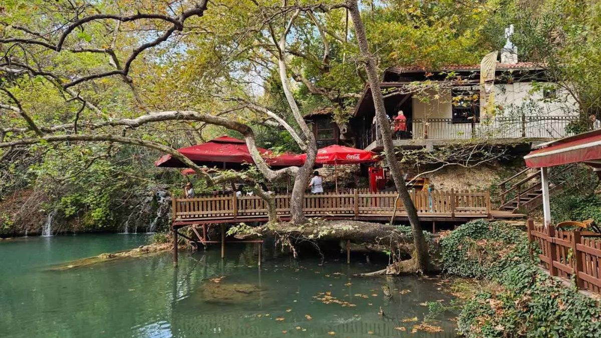 Kenan Evren için yaptırıldı ama Osmanlı Kahvecisi oldu! Özel helikopter pisti bile bulunuyor