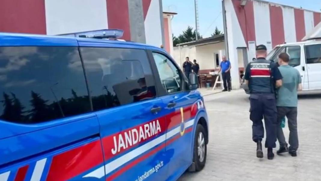 Yurt dışına kaçmaya çalışan FETÖ üyeleri tutuklandı