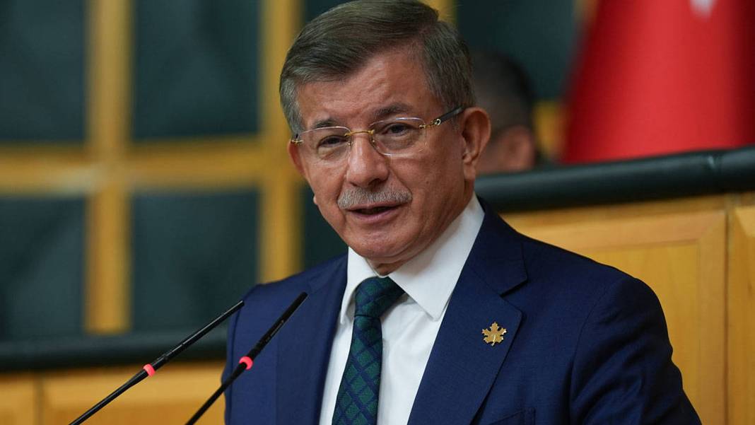 Davutoğlu’ndan 'beş devrim' çağrısı: Hürriyet olmadan düşünce gelişmez