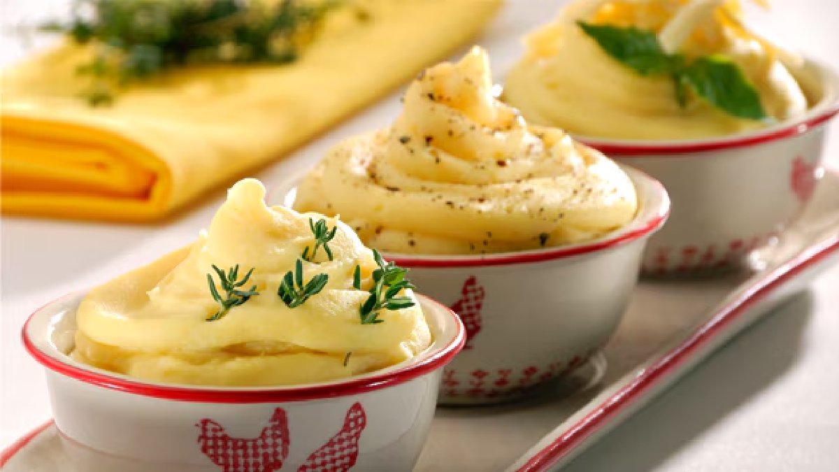 Yemeklerin en güzel eşlikçisi!  Mükemmel kıvamda patates püresi tarifi: İpek gibi pürüzsüz olacak