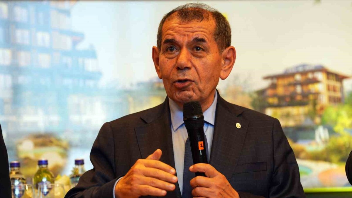 Galatasaray Başkanı Dursun Özbek'ten, Ajax maçı açıklaması: Önemli eşiklerden bir tanesi