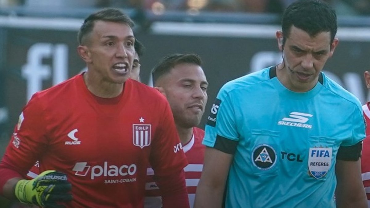 Maç sonu çileden çıktı! Fernando Muslera'dan hakem isyanı: Adil olmak gerekiyor