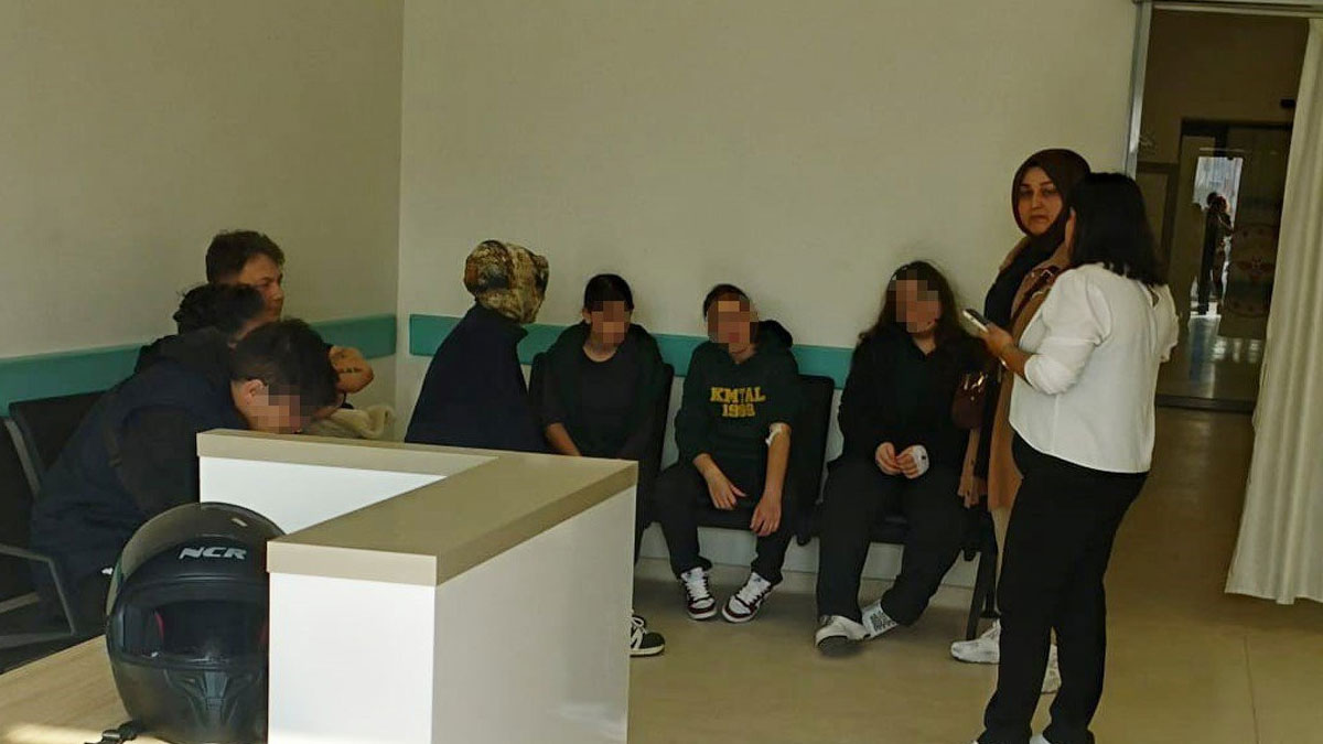 Okul çıkışı yedikleri döner hastanelik etti