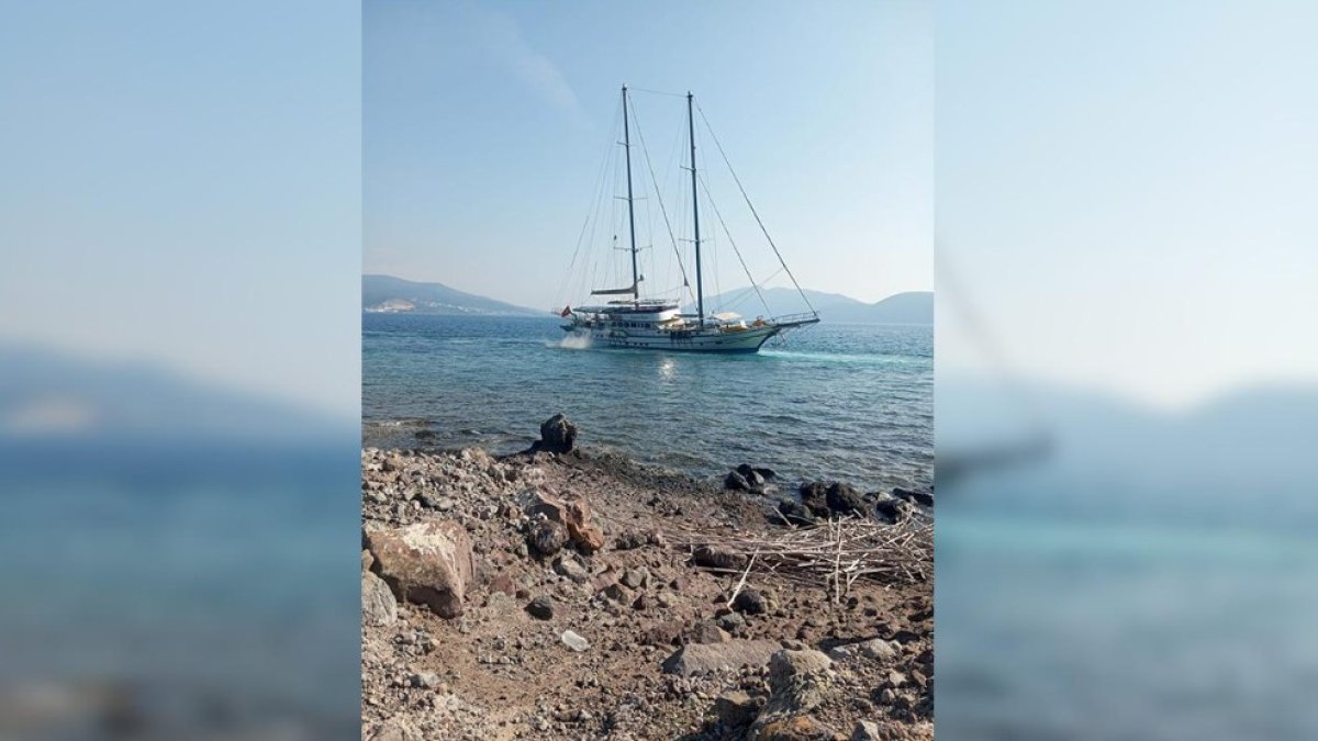 Bodrum’da yelkenli tekne kazası: 41 metrelik “Aegean Clipper” karaya oturdu
