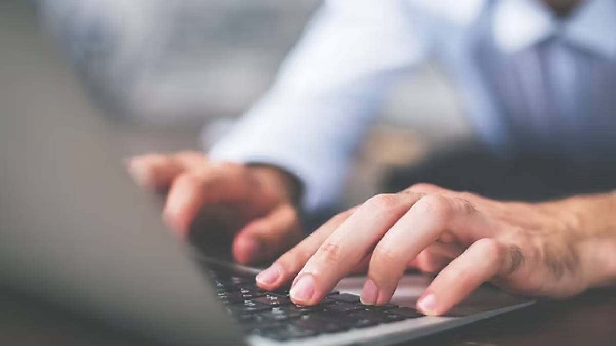 Laptop kullanıcıları dikkat: Laptop ömrünü uzatmak için bu hatalı alışkanlıktan vazgeçin!