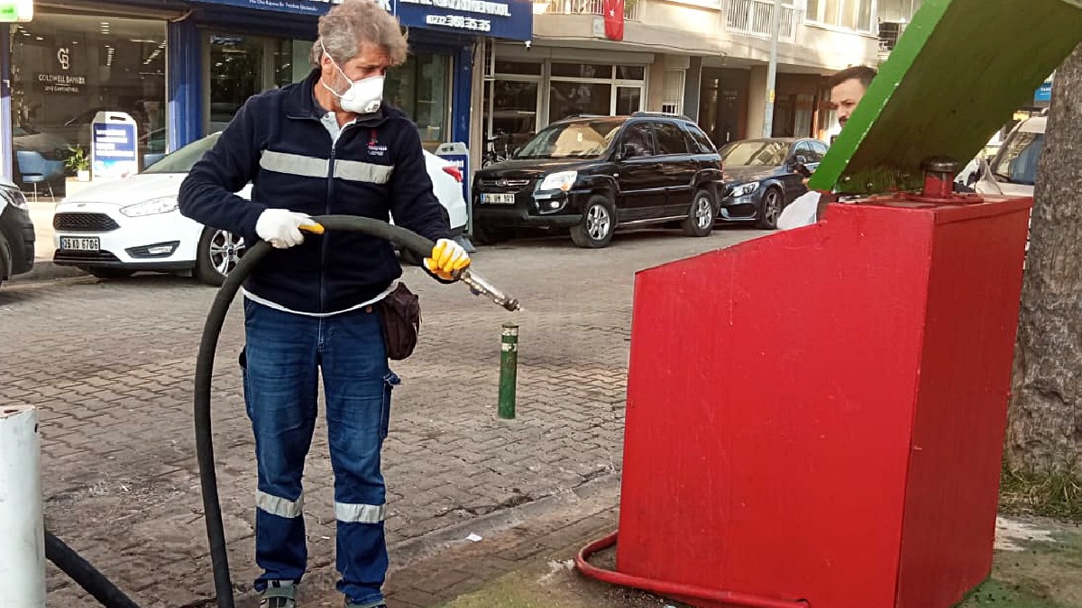 Karşıyaka’da haşerelere karşı kararlı mücadele