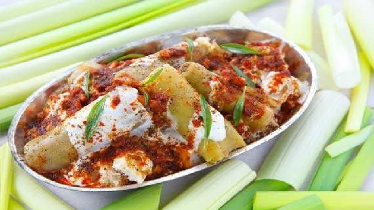 Herkes yemeğini biliyor, dolması gözden kaçıyor! İşte pırasa dolması tarifi…