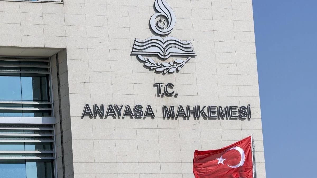 AYM'den 'Cumhurbaşkanına hakaret' davalarına karar: Adalet Bakanlığı'nın hak ihlali yaptığına hükmetti