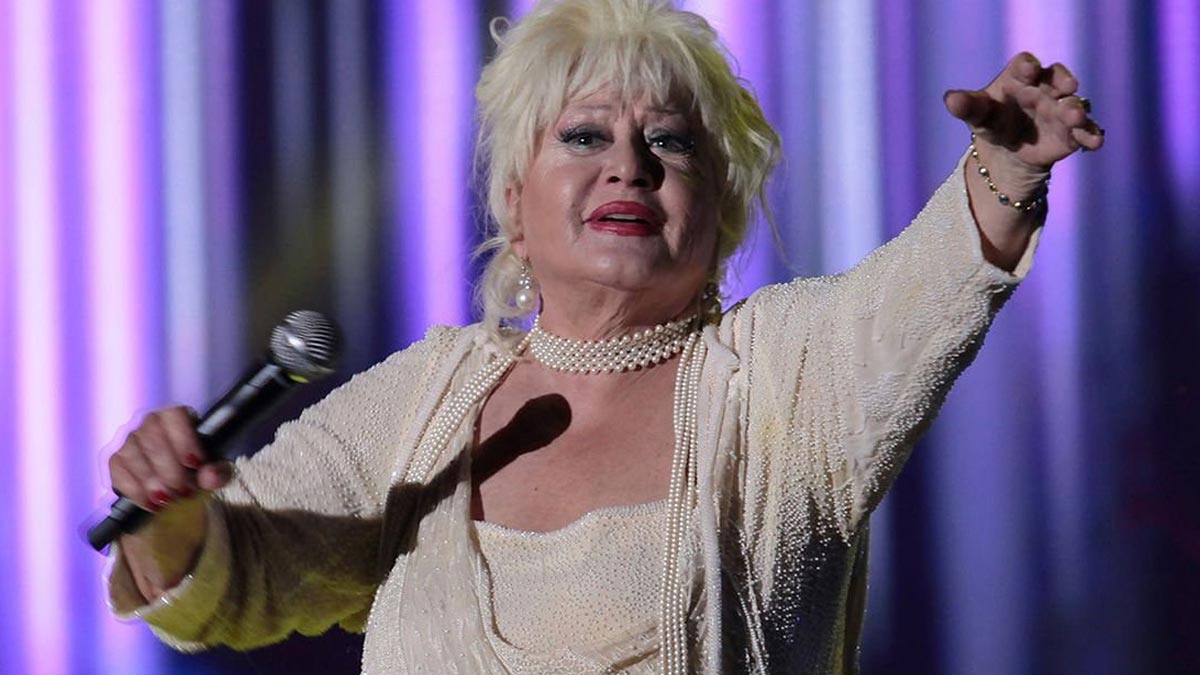 Muazzez Abacı yoğun bakıma alındı