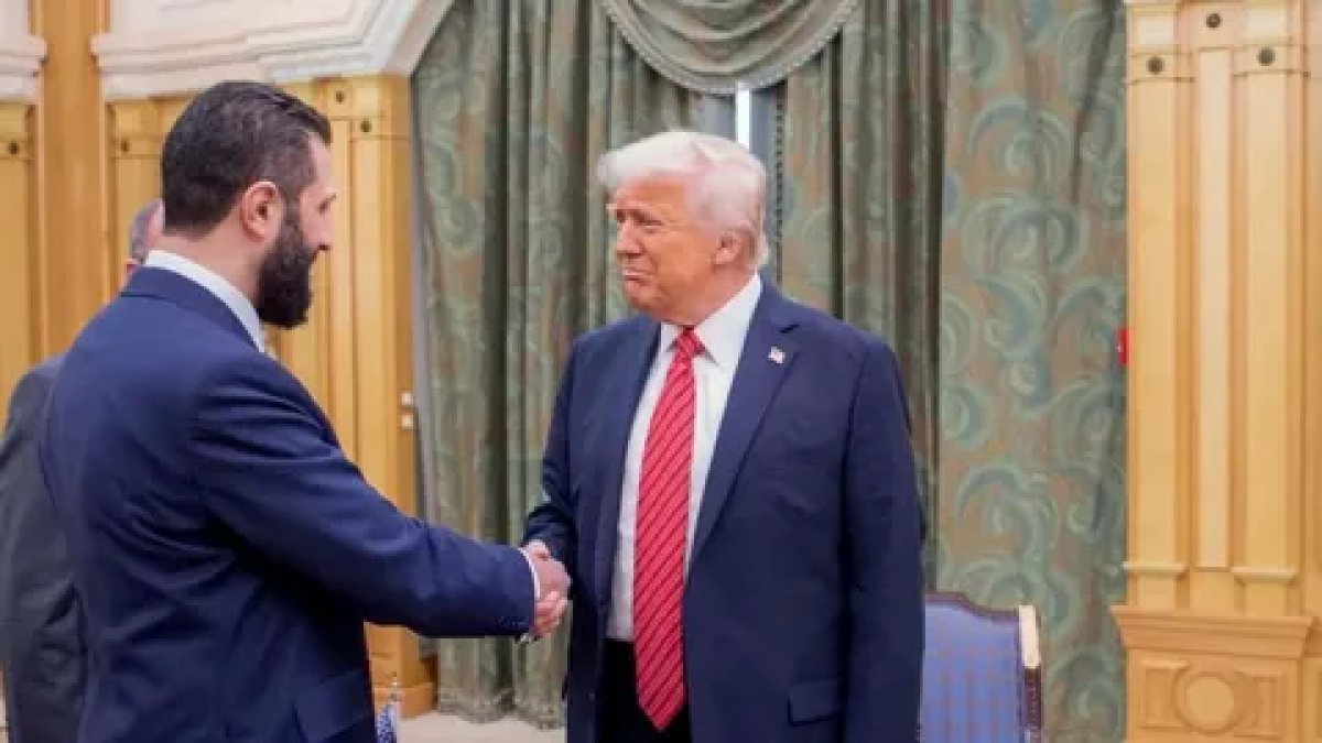Trump, Ahmed Şara’yı Beyaz Saray’da ağırlayacak