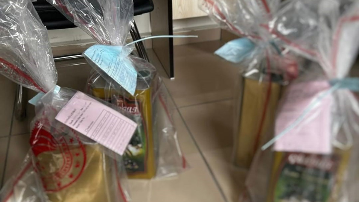 'Natürel sızma zeytinyağı' diye satılan yağ hileli çıktı