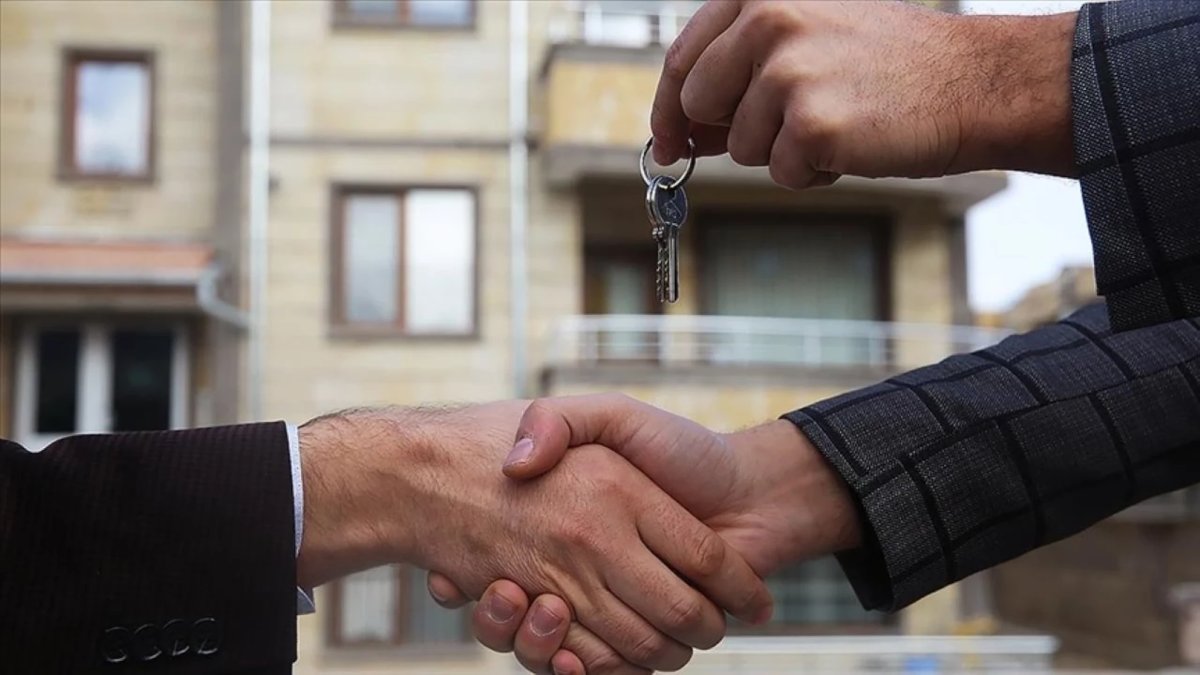 Bakanlık, 51 ilde 512 taşınmazı açık artırmayla satışa çıkarıyor