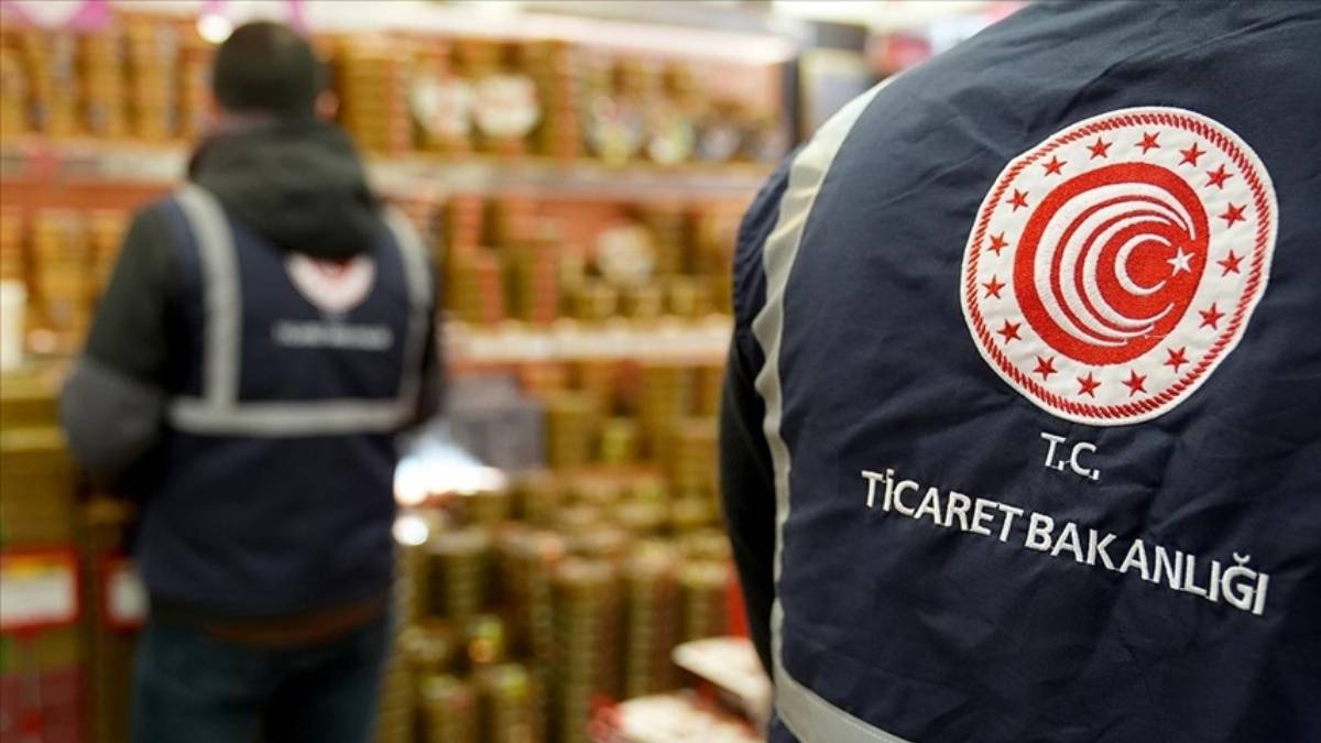 Gıdada değil kıyafette skandal! Bakanlık iki ürünü toplatma kararı aldı: Boğulma riski taşıyor