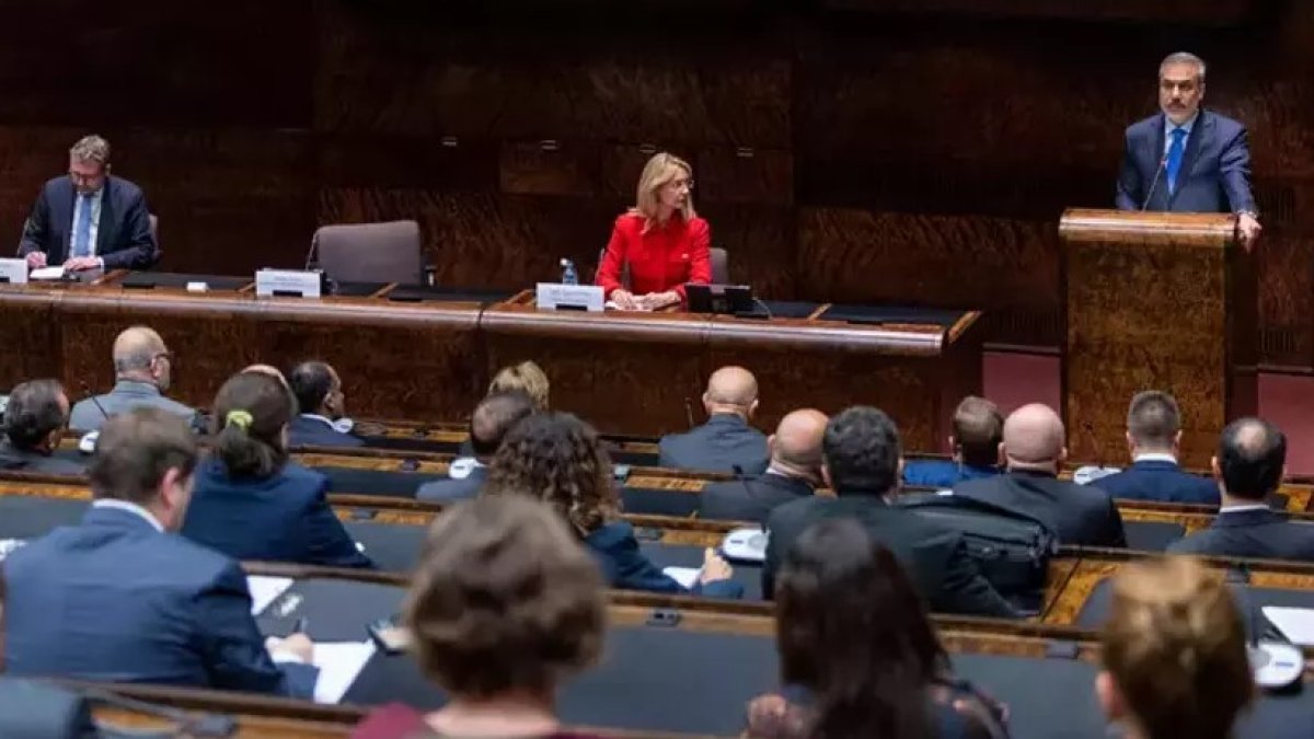 Fidan, Finlandiya parlamentosuna hitap etti: Ziyaret kapsamında temaslarda bulundu