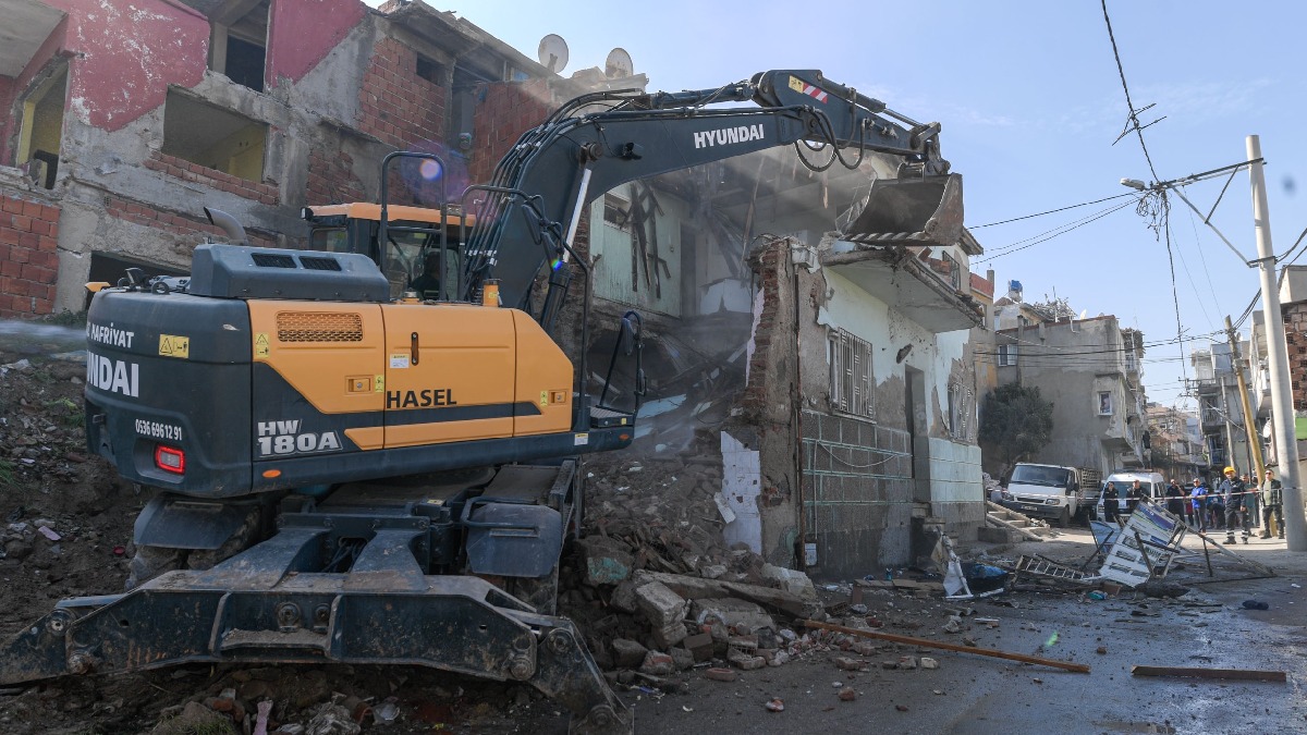 Kadifekale’de tahliye ve yıkımlar sürüyor
