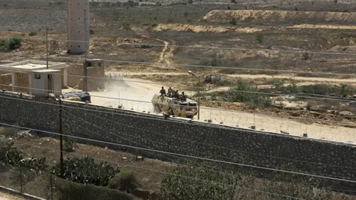 İsrail, Mısır sınırını “kapalı askeri bölge” ilan ediyor