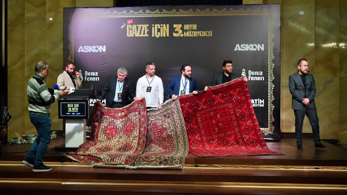 Fatih’te anlamlı bir müzayede: Gelir Gazze’ye gönderilecek