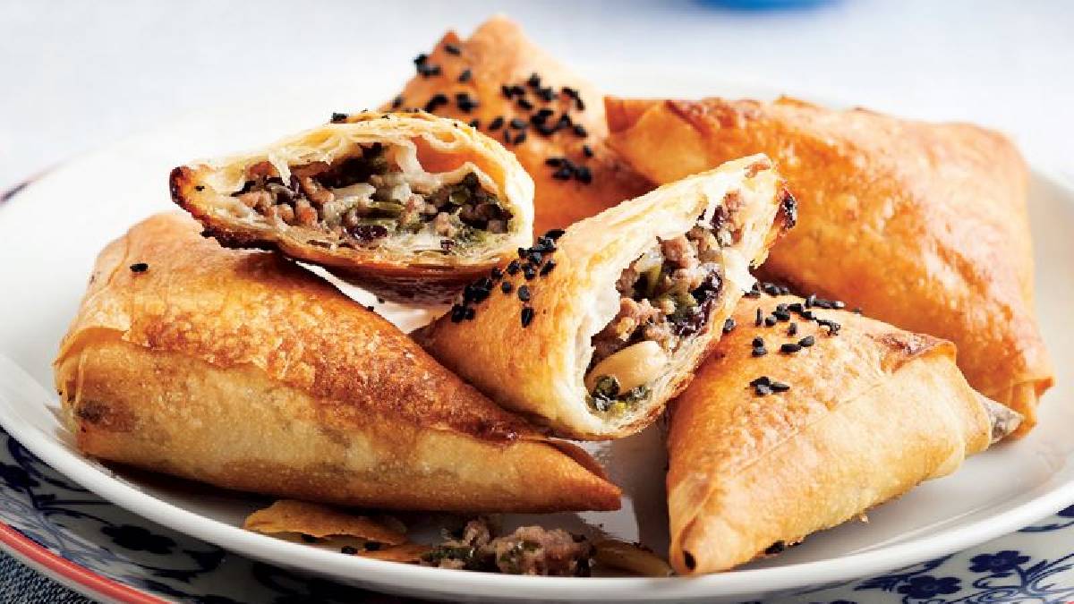 Pratik kıymalı poğaça nasıl yapılır? Hafta sonu tüm aileyi masada toplayacak tarif: İşte en kolayından kıymalı poğaça tarifi