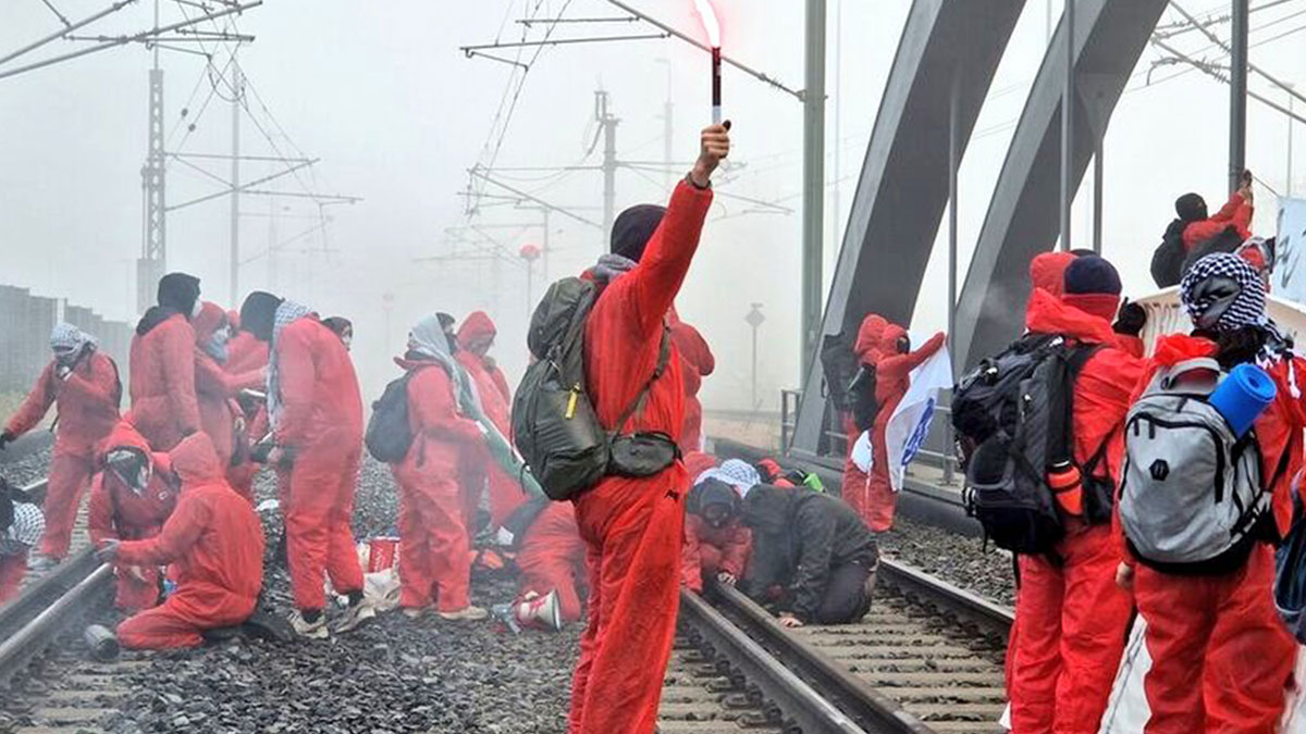 Almanya’da İsrail’le silah ihracatına protesto