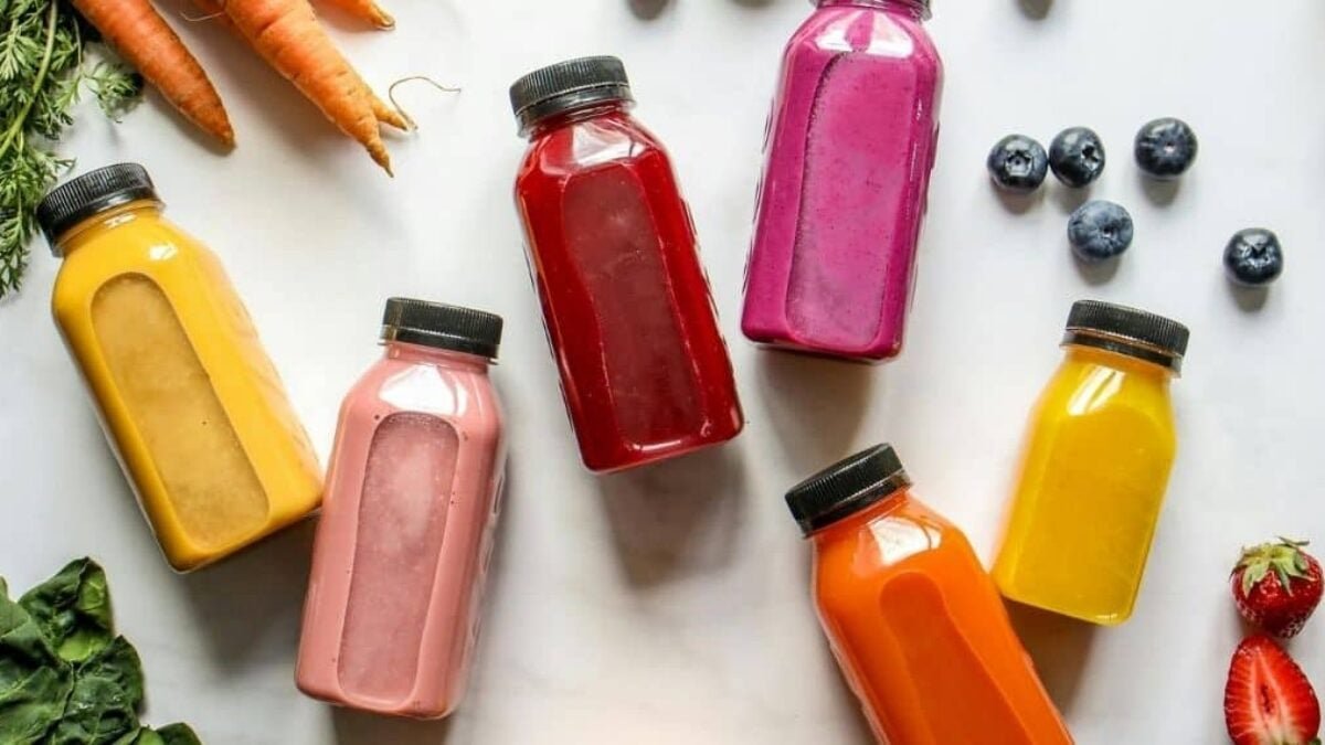 3 farklı pratik meyve suyu tarifi! Vitamin deposu 5 dakikada hazır