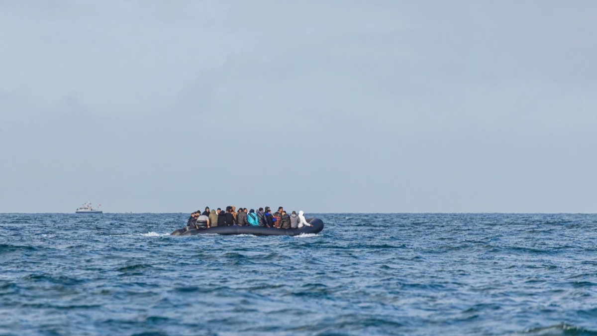 Malezya'da tekne faciası: Yüzlerce kişi kayıp