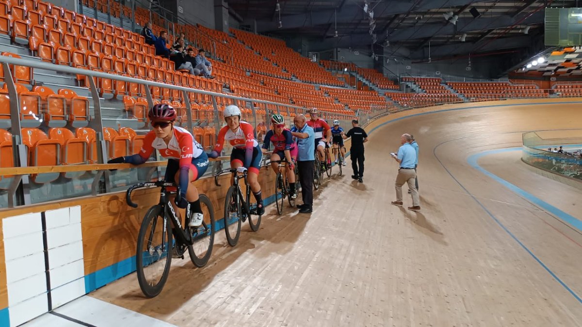 Türkiye, Balkan Pist Bisikleti Şampiyonası’nın ilk gününde fark yarattı