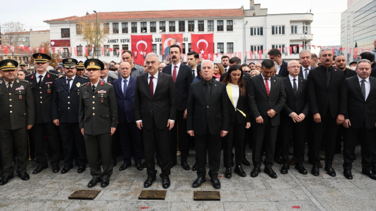 Ulu Önder Gazi Mustafa Kemal Atatürk, ebediyete intikalinin 87. yıl dönümünde Bursa’da törenlerle anıldı