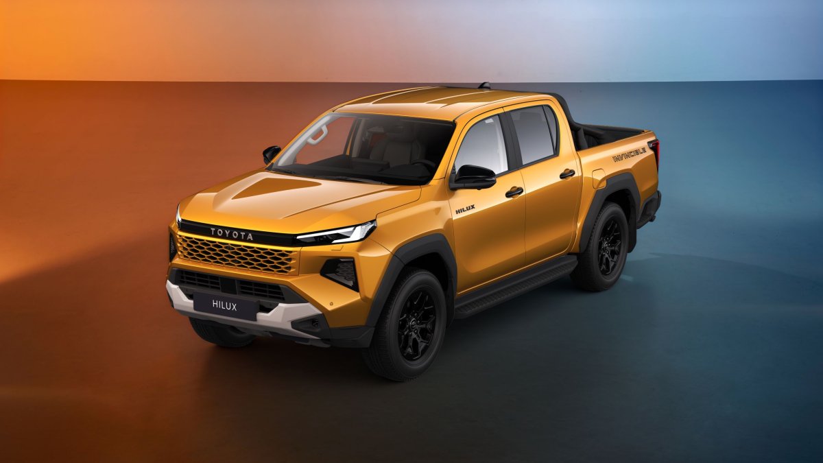 Yeni Toyota Hilux tanıtıldı: Artık elektrikli ve hibriti var!