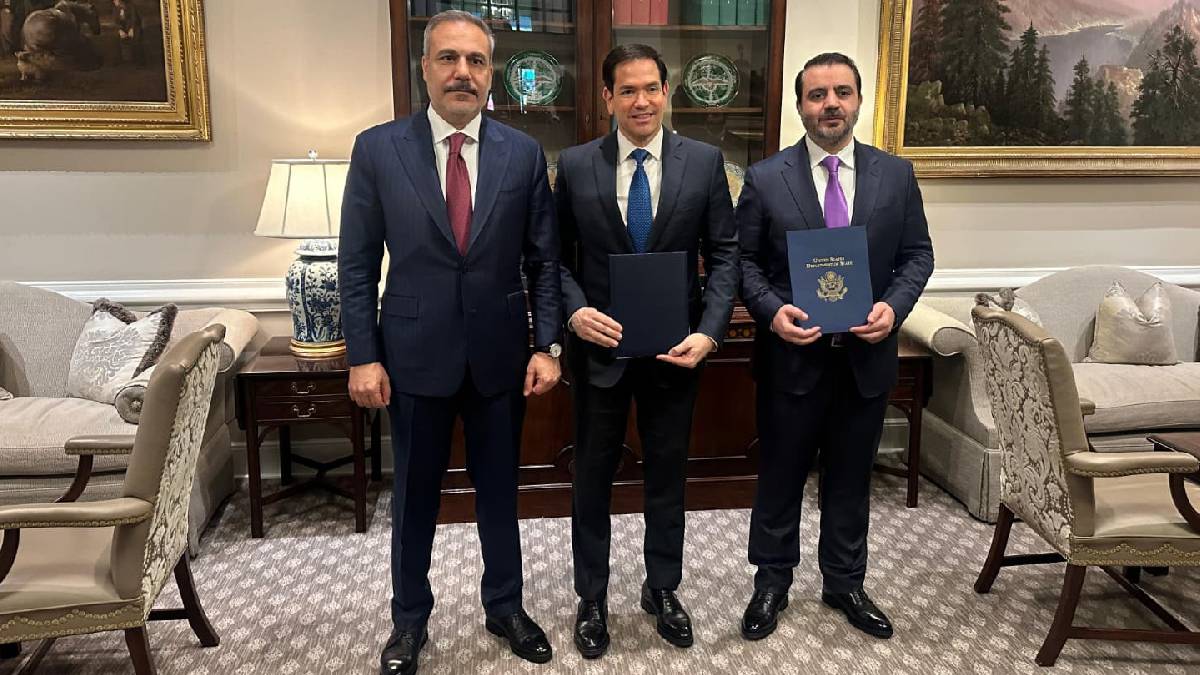 Suriye Dışişleri: YPG’nin Şam’a entegrasyonu konusunda uzlaşıldı