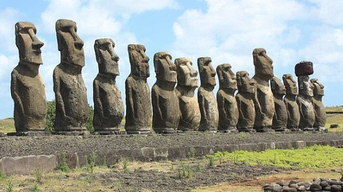 Paskalya Adası'nın gizemi çözülüyor! 'Taş Kafalar'ın altından çıkan büyük sır şaşırtıyor