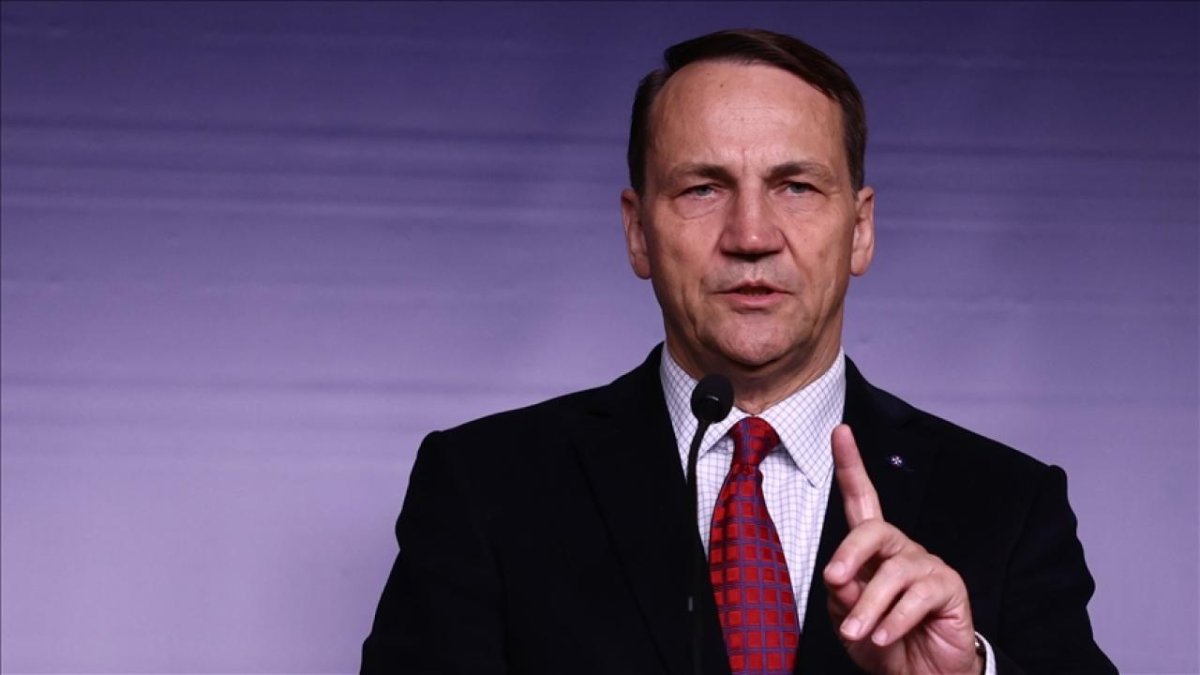 Sikorski’den AB’ye çağrı: Savunma kapasitemizi artırmalıyız