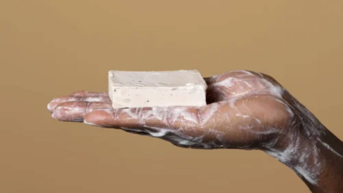 Kimi zeytinyağı diyor kimi kükürt! Uzmanlar ise bambaşka bir şey öneriyor: İşte en sağlıklı sabun!