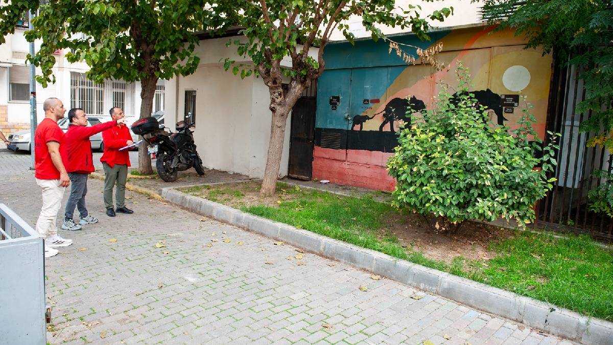 Karşıyaka’daki afet toplanma alanları tek tek denetleniyor