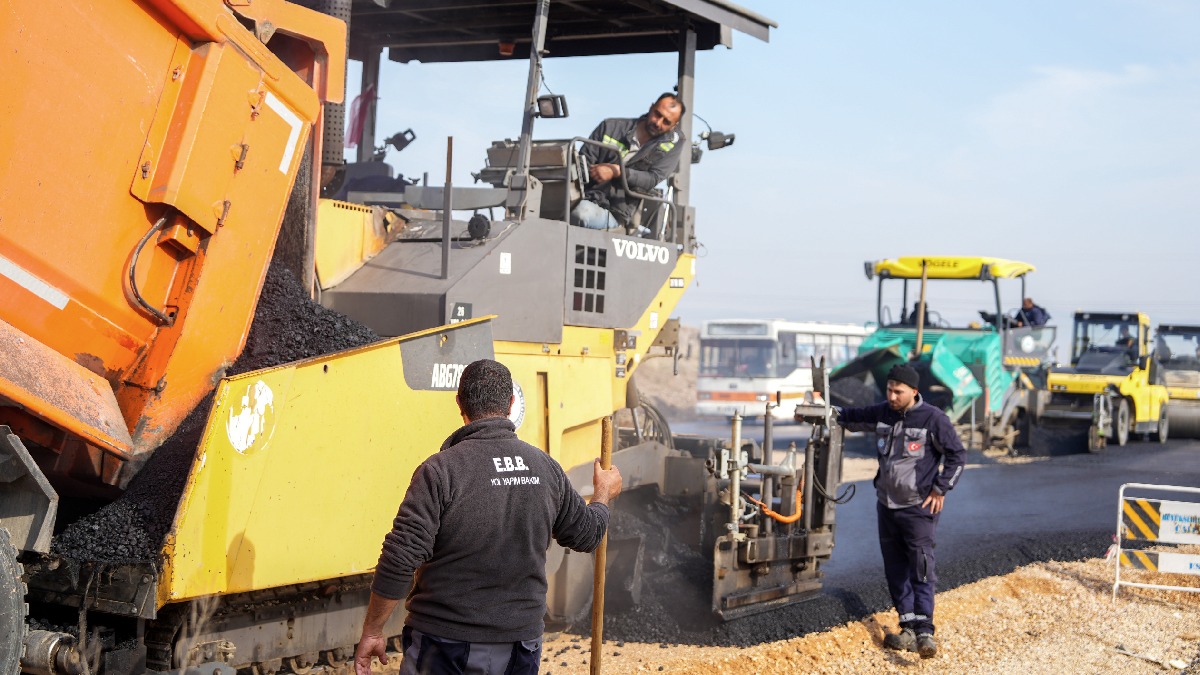 Yol ve bulvar çalışmaları hız kesmiyor
