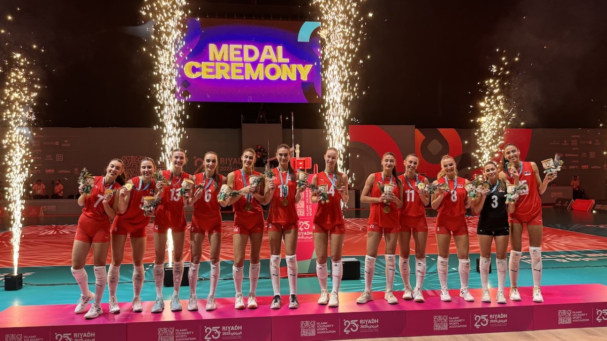 A Milli Kadın Voleybol Takımı İslami Dayanışma Oyunları’nda şampiyon oldu: Üst üste 2'nci kez altın madalaya