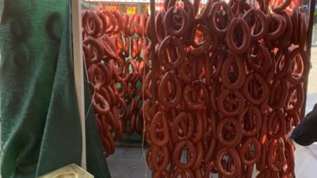 Ağrı’da sağlıksız sucuk baskını: 415 kilogram el konuldu