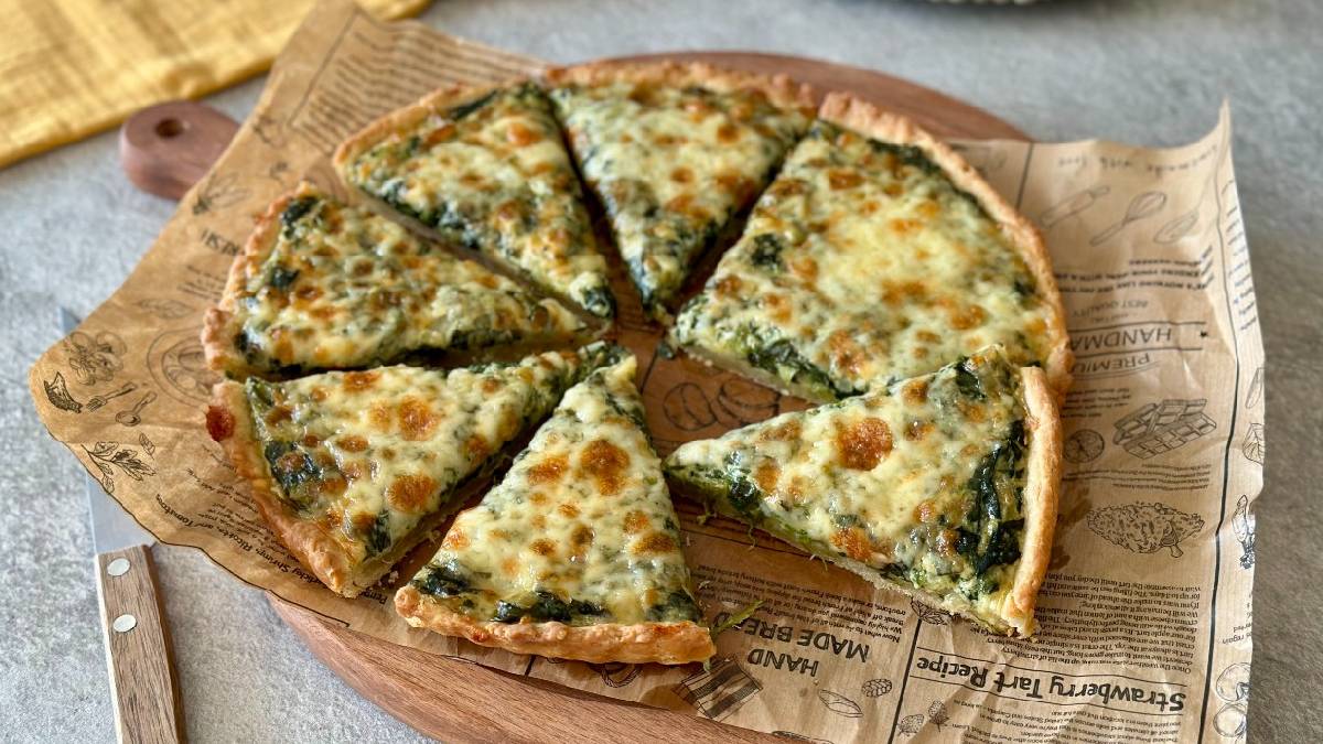 Ispanaklı kiş nasıl yapılır? İster kahvaltıya ister akşam yemeğine: Kıtır hamurlu ıspanaklı kiş tarifi