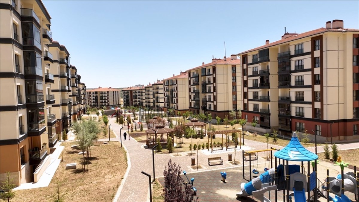 Sosyal Konut Projesi'nde 4 günde kaç kişi başvurdu? İlk teslimler deprem bölgesinde